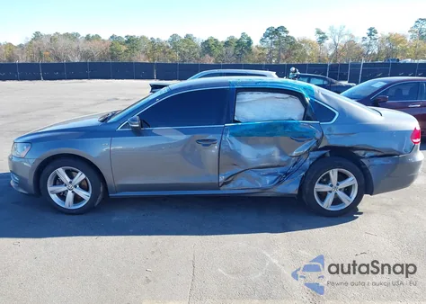 2015 Volkswagen Passat 1.8T Limited Edition z USA, uszkodzony, nr VIN 1VWAT7A31FC117040